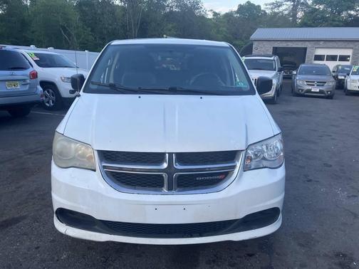 White Knuckle Clearcoat 2017 Dodge Grand Caravan SE