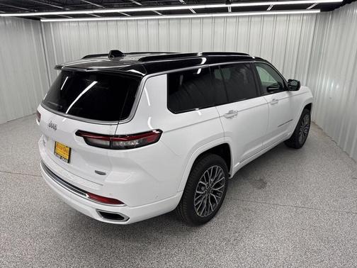 2025 Jeep Grand Cherokee L Summit