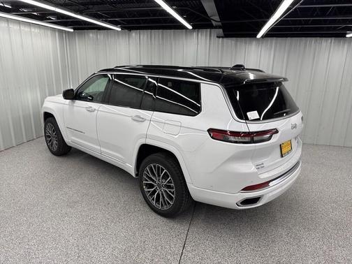 2025 Jeep Grand Cherokee L Summit