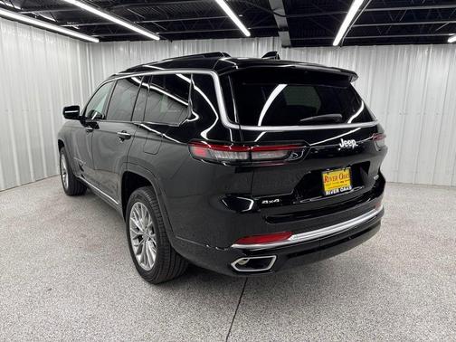 Diamond Black 2025 Jeep Grand Cherokee L Summit