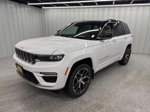 2025 Jeep Grand Cherokee Summit