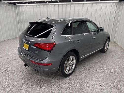 2017 Audi Q5 2.0T Premium Plus