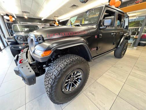 Black Clearcoat 2027 Jeep Wrangler Rubicon X