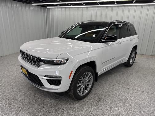 2025 Jeep Grand Cherokee Summit