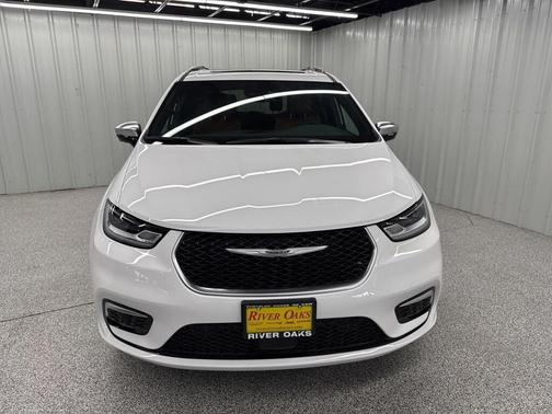 2025 Chrysler Pacifica Pinnacle