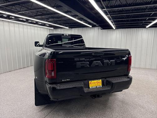 Diamond Black 2026 RAM 3500 Laramie