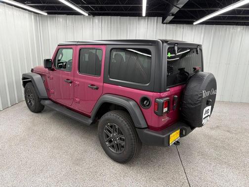 Tuscadero Pearlcoat 2026 Jeep Wrangler Sport
