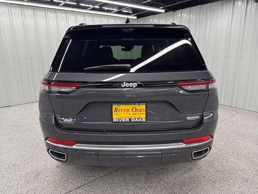 Metallic 2025 Jeep Grand Cherokee Summit
