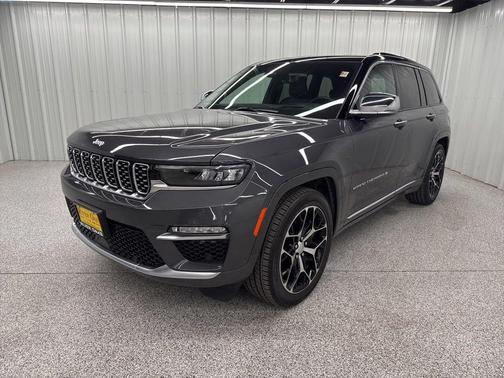 Metallic 2025 Jeep Grand Cherokee Summit