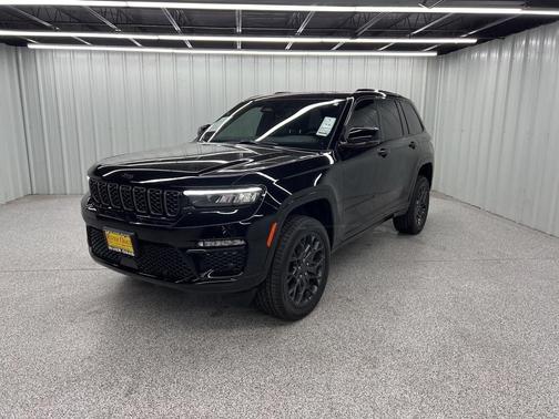 2025 Jeep Grand Cherokee Summit