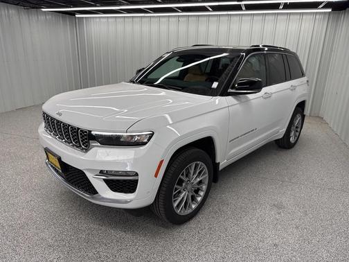 2025 Jeep Grand Cherokee Summit
