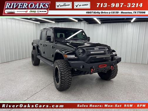 Black Clearcoat 2021 Jeep Gladiator Overland