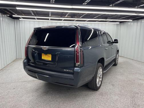 Shadow 2019 Cadillac Escalade ESV Luxury
