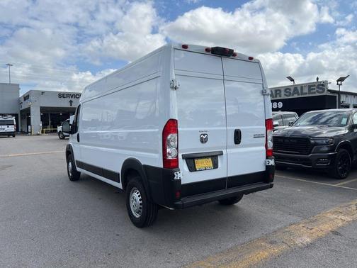 Bright White Clearcoat 2026 RAM ProMaster 2500 High Roof