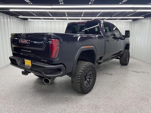 2024 GMC Sierra 2500 AT4