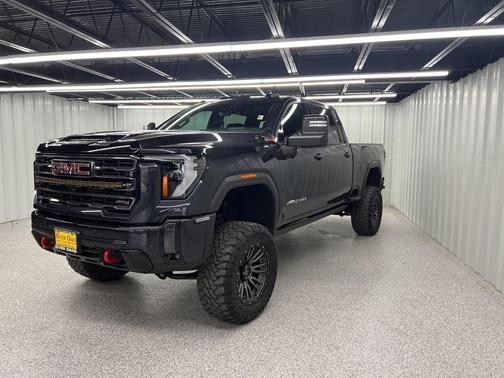2024 GMC Sierra 2500 AT4