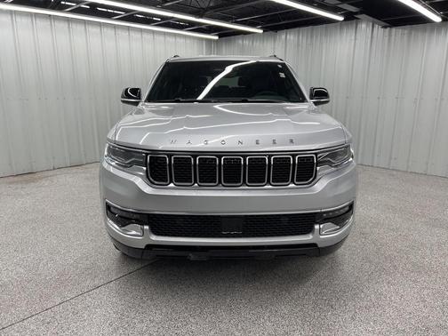 2024 Jeep Wagoneer Base