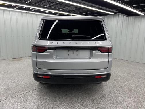 2024 Jeep Wagoneer Base