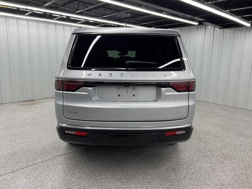 2024 Jeep Wagoneer Base