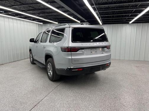 2024 Jeep Wagoneer Base