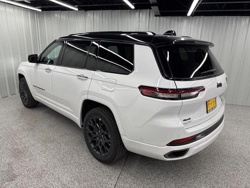 2025 Jeep Grand Cherokee L Summit