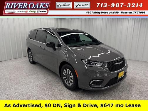 2025 Chrysler Pacifica Hybrid Select