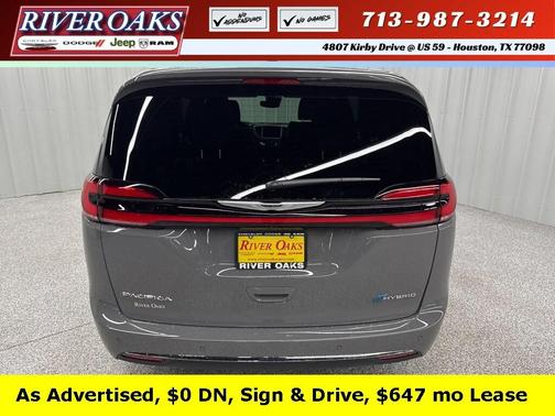 2025 Chrysler Pacifica Hybrid Select