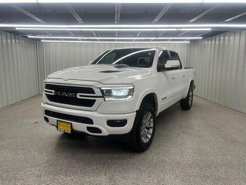 Bright White Clearcoat 2021 RAM 1500 Laramie