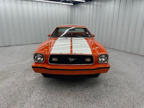 1977 Ford Mustang 