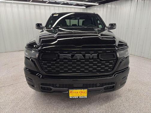 Diamond Black 2026 RAM 1500 Big Horn/Lone Star