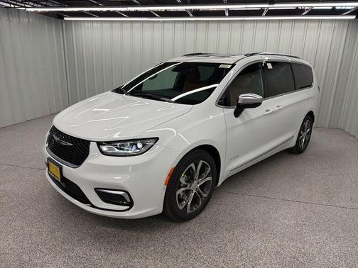 2026 Chrysler Pacifica Pinnacle