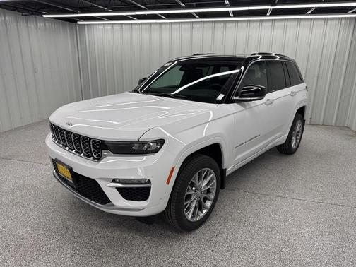 2025 Jeep Grand Cherokee Summit