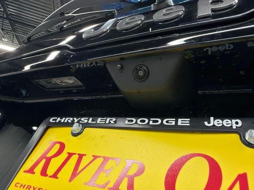 Diamond Black 2026 Jeep Cherokee Overland