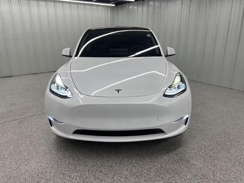 2024 Tesla Model Y Long Range