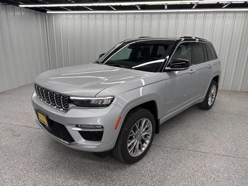 2025 Jeep Grand Cherokee Summit