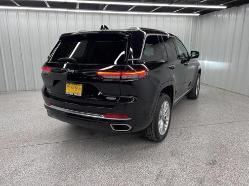 2024 Jeep Grand Cherokee Summit