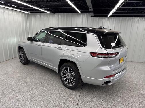 2025 Jeep Grand Cherokee L Summit