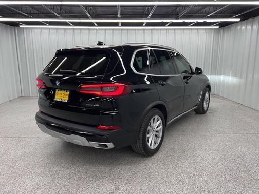 2023 BMW X5 sDrive40i