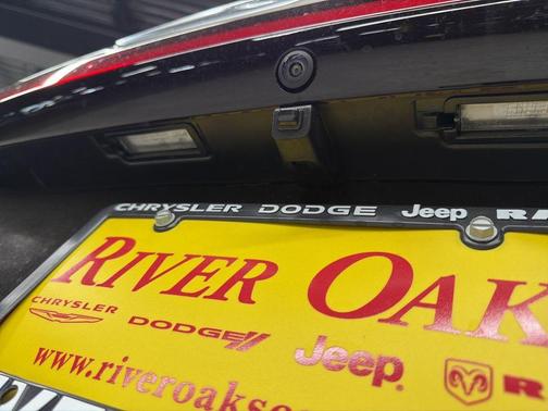 Diamond Black 2026 Chrysler Pacifica Limited