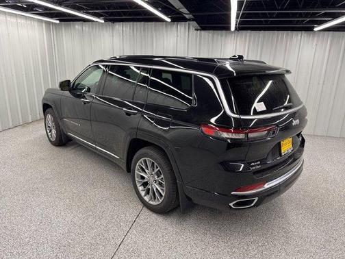2025 Jeep Grand Cherokee L Summit