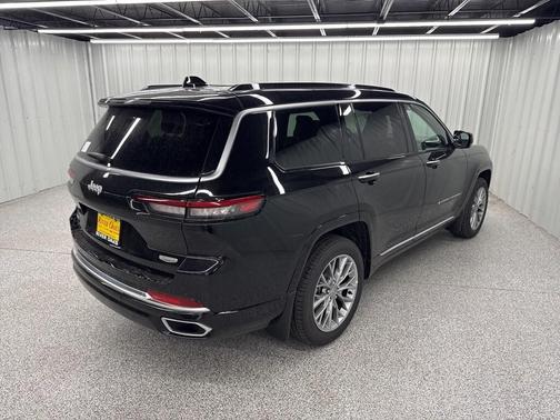 2025 Jeep Grand Cherokee L Summit