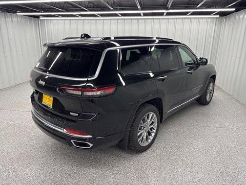 2025 Jeep Grand Cherokee L Summit