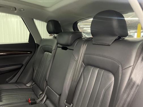 2018 Audi Q5 2.0T Tech Premium