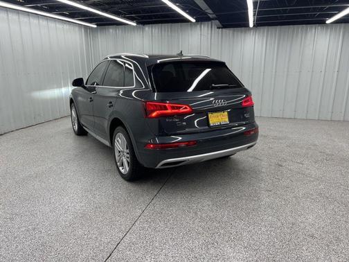 2018 Audi Q5 2.0T Tech Premium
