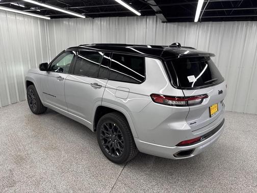 2025 Jeep Grand Cherokee L Summit