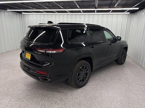 2025 Jeep Grand Cherokee L Summit