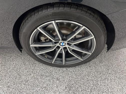 2024 BMW 230 i