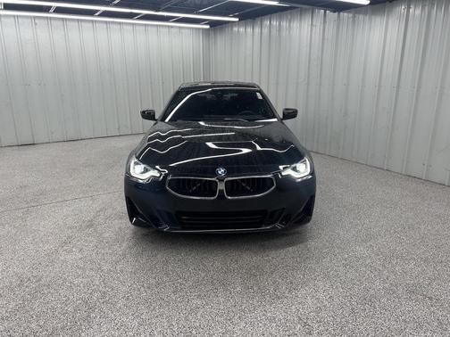 2024 BMW 230 i