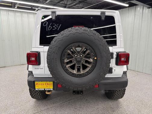 2025 Jeep Wrangler Rubicon 392