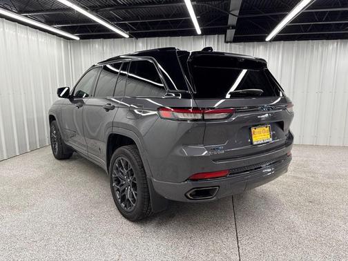 Gray Metallic 2025 Jeep Grand Cherokee 4xe Summit